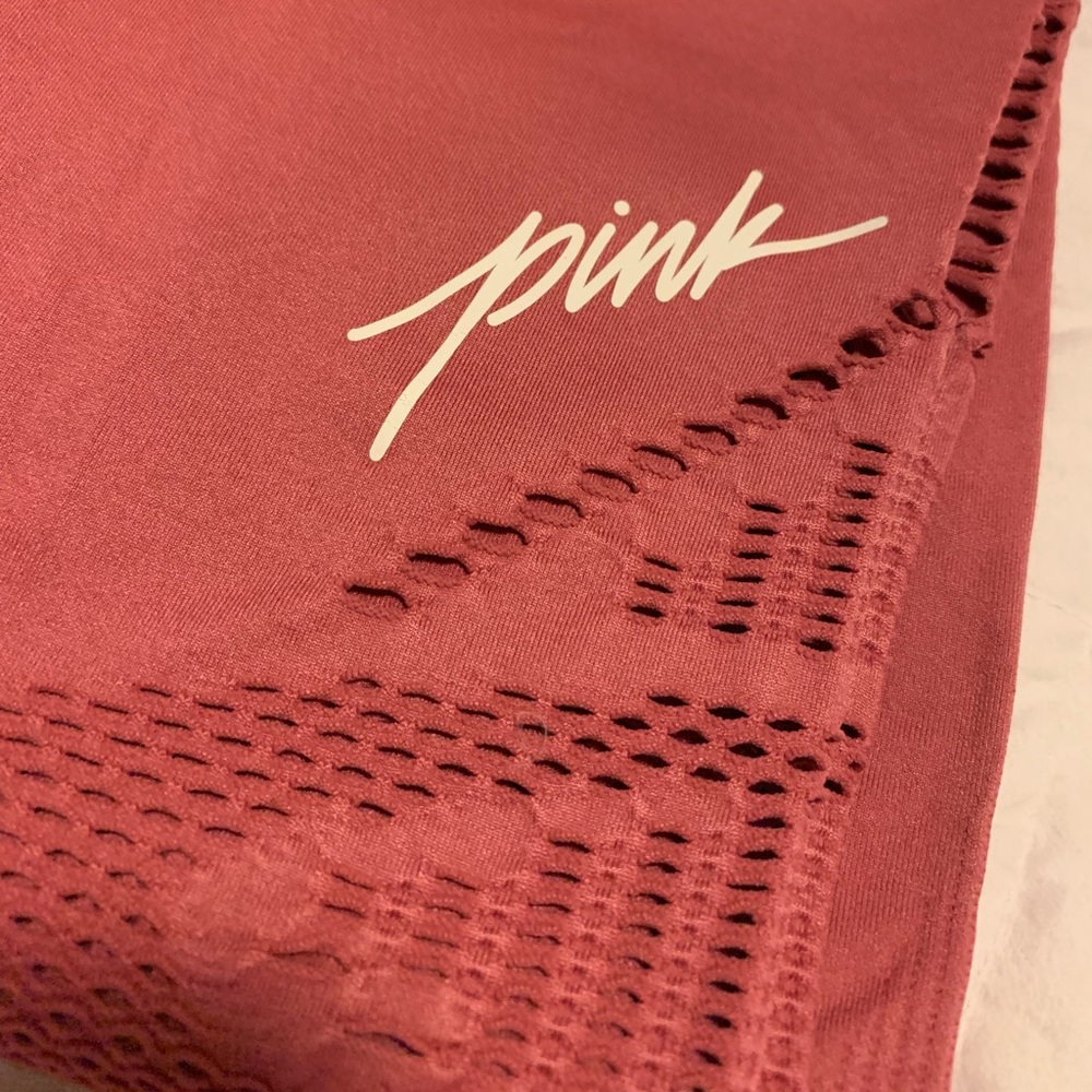 Victoria’s Secret Pink leggings